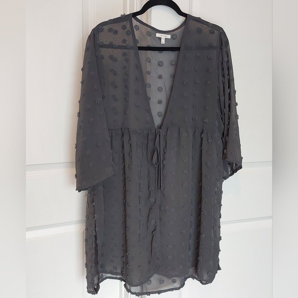 Maurices Kimono Women Med Gray Tie Front Swiss Dot 3/4 Sleeve Sheer Peplum Boho
